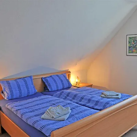 Breege Rueg 2100 شقة *