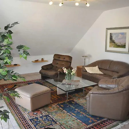 Breege Rueg 2100 * يوليوسروه