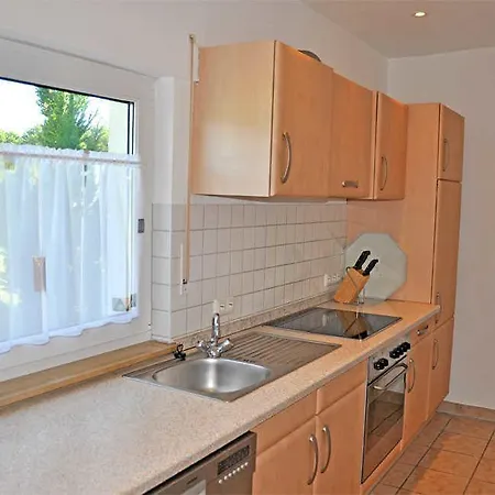 Breege Rueg 2100 شقة *
