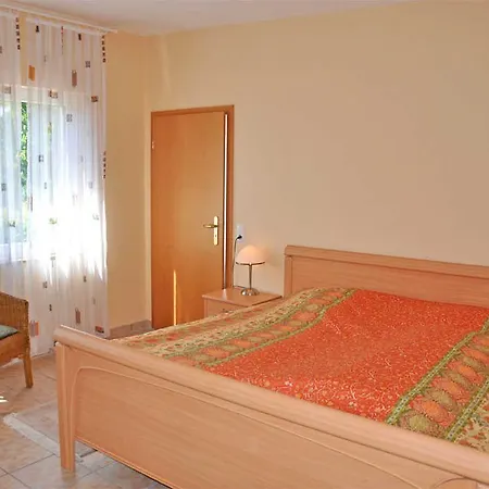 Breege Rueg 2100 * يوليوسروه